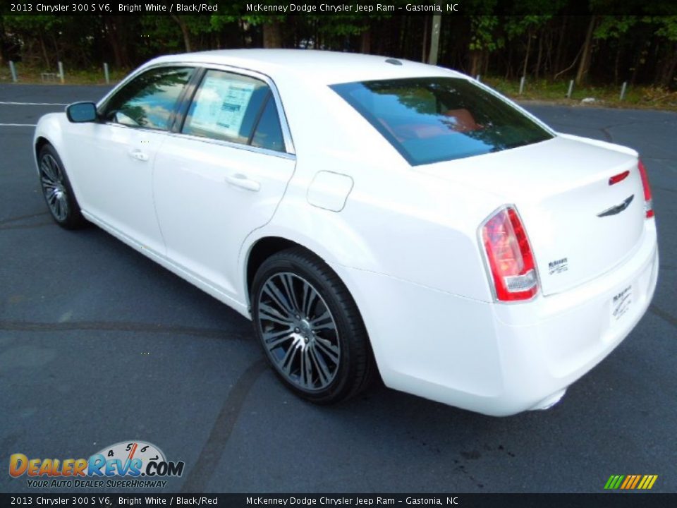 Bright White 2013 Chrysler 300 S V6 Photo #5