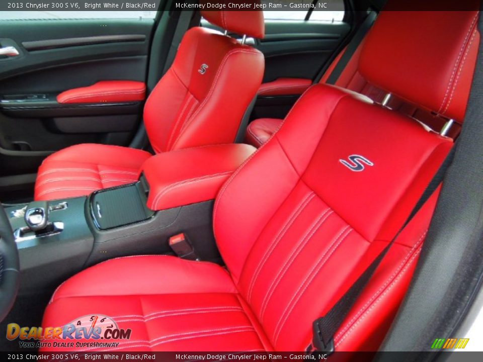 Front Seat of 2013 Chrysler 300 S V6 Photo #9