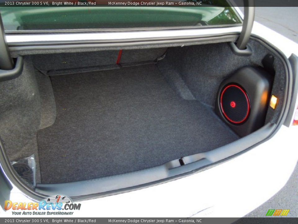 2013 Chrysler 300 S V6 Trunk Photo #21