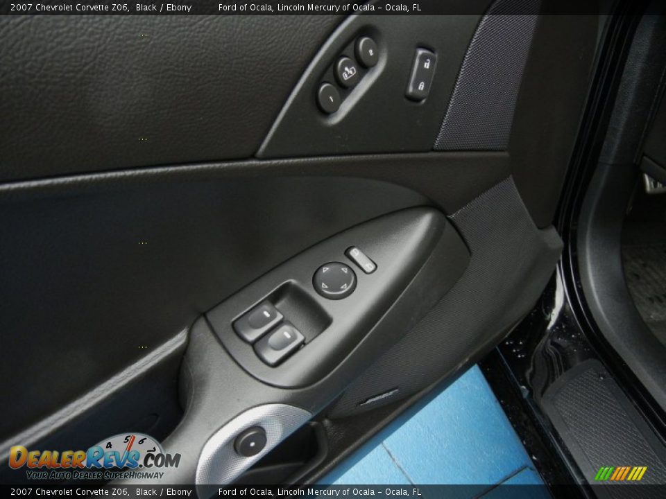 Controls of 2007 Chevrolet Corvette Z06 Photo #15