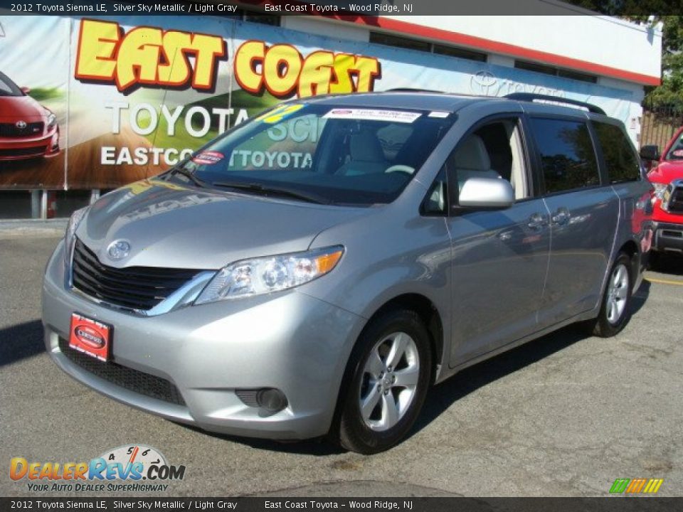2012 Toyota Sienna LE Silver Sky Metallic / Light Gray Photo #3