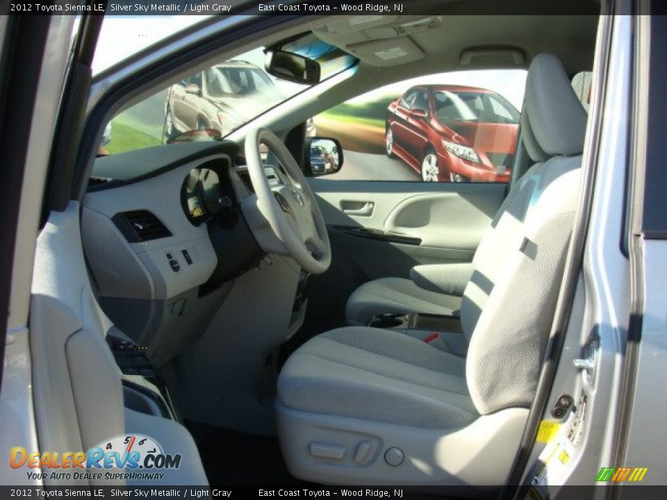 2012 Toyota Sienna LE Silver Sky Metallic / Light Gray Photo #7
