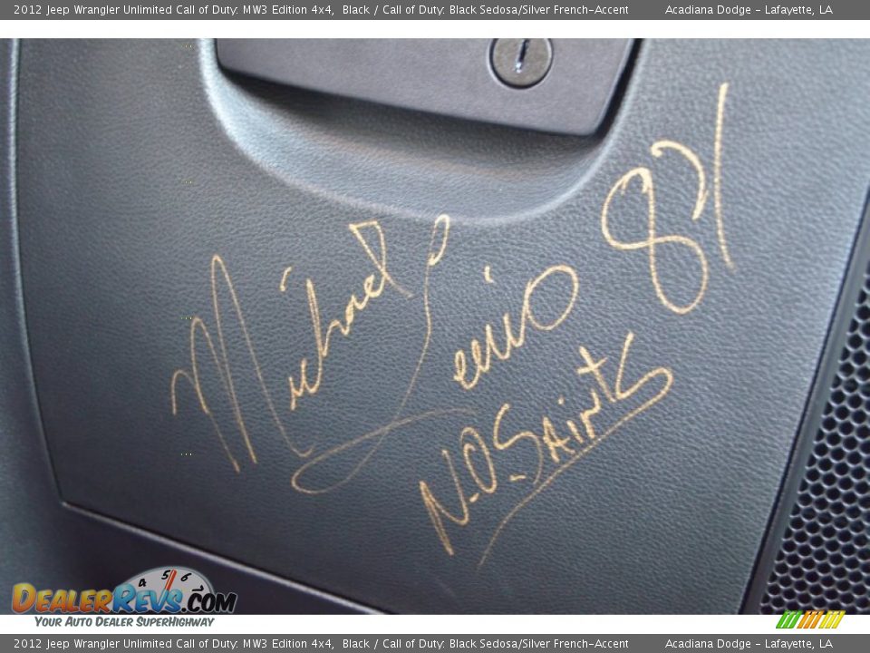 2012 Jeep Wrangler Unlimited Call of Duty: MW3 Edition 4x4 Black / Call of Duty: Black Sedosa/Silver French-Accent Photo #26
