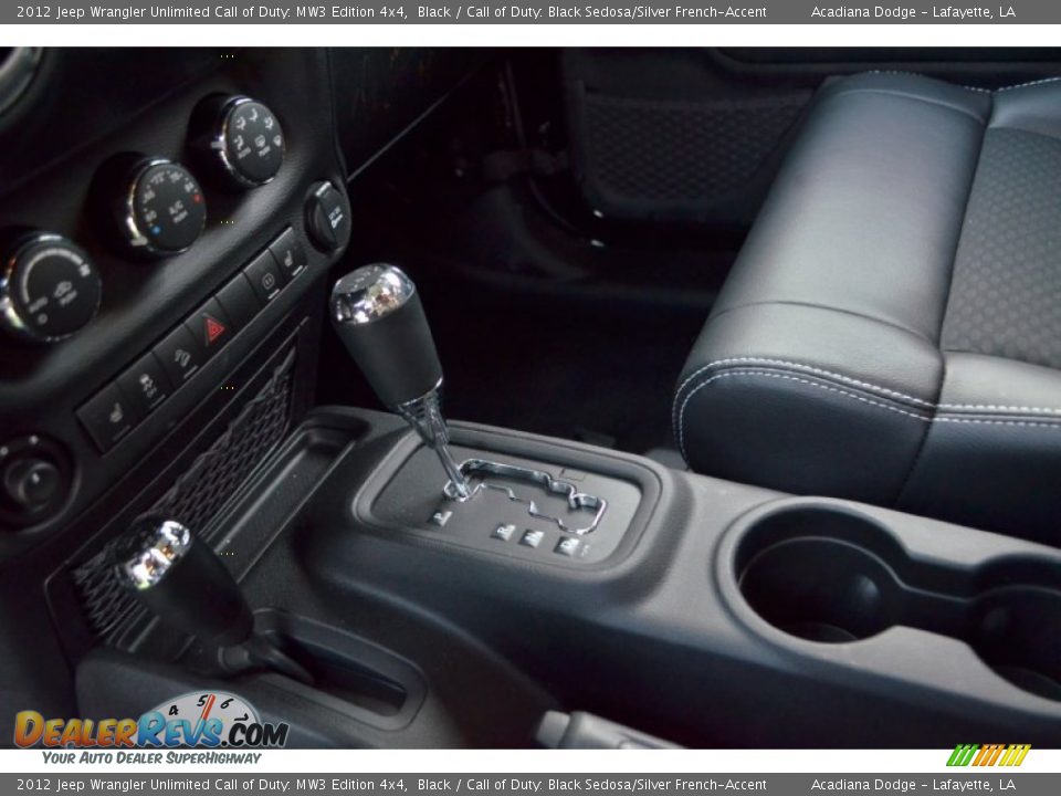 2012 Jeep Wrangler Unlimited Call of Duty: MW3 Edition 4x4 Shifter Photo #31