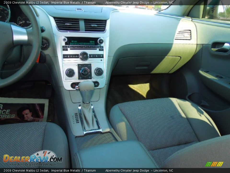 2009 Chevrolet Malibu LS Sedan Imperial Blue Metallic / Titanium Photo #17