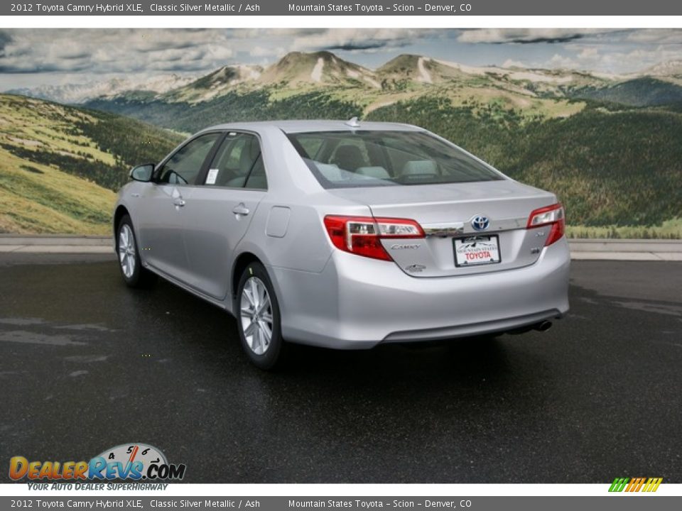 2012 Toyota Camry Hybrid XLE Classic Silver Metallic / Ash Photo #2