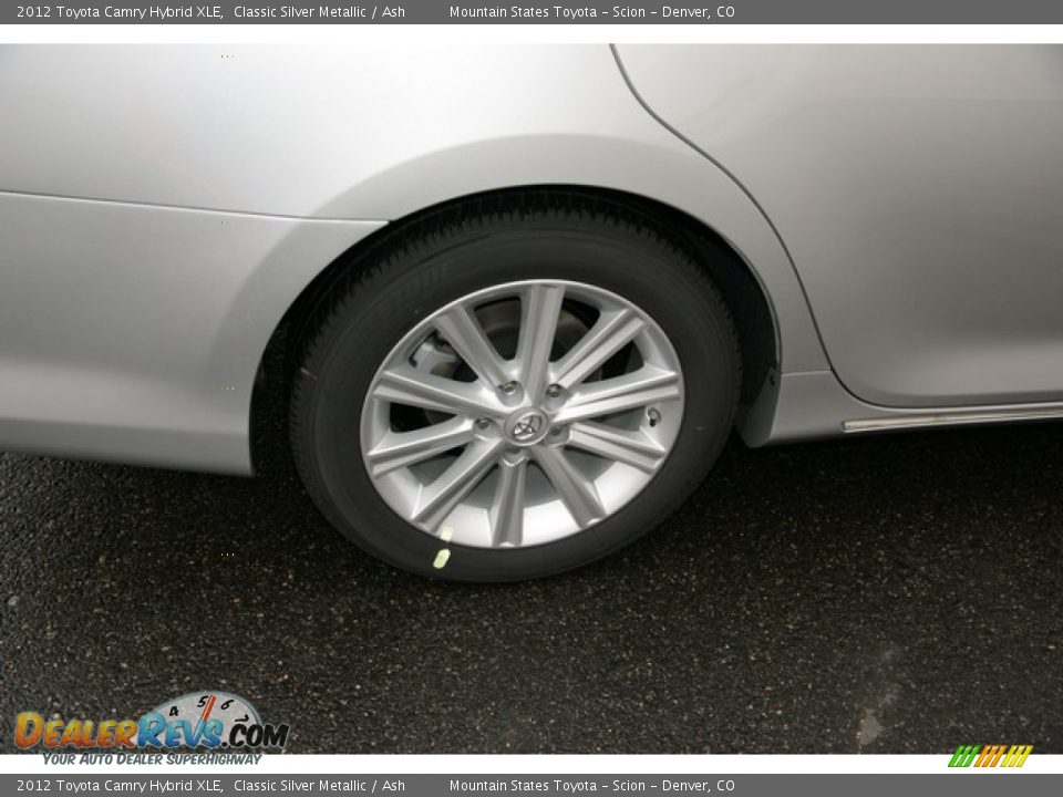 2012 Toyota Camry Hybrid XLE Classic Silver Metallic / Ash Photo #9
