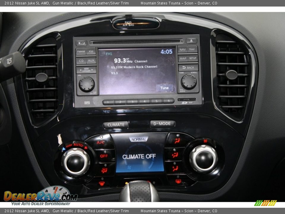 2012 Nissan Juke SL AWD Gun Metallic / Black/Red Leather/Silver Trim Photo #11