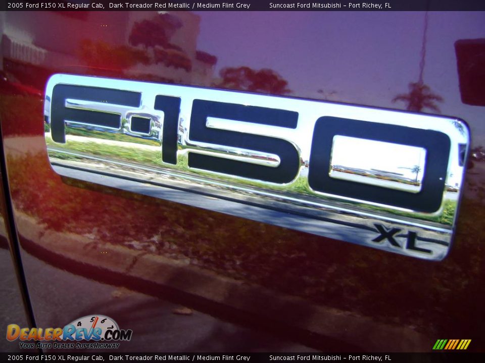 2005 Ford F150 XL Regular Cab Dark Toreador Red Metallic / Medium Flint Grey Photo #9