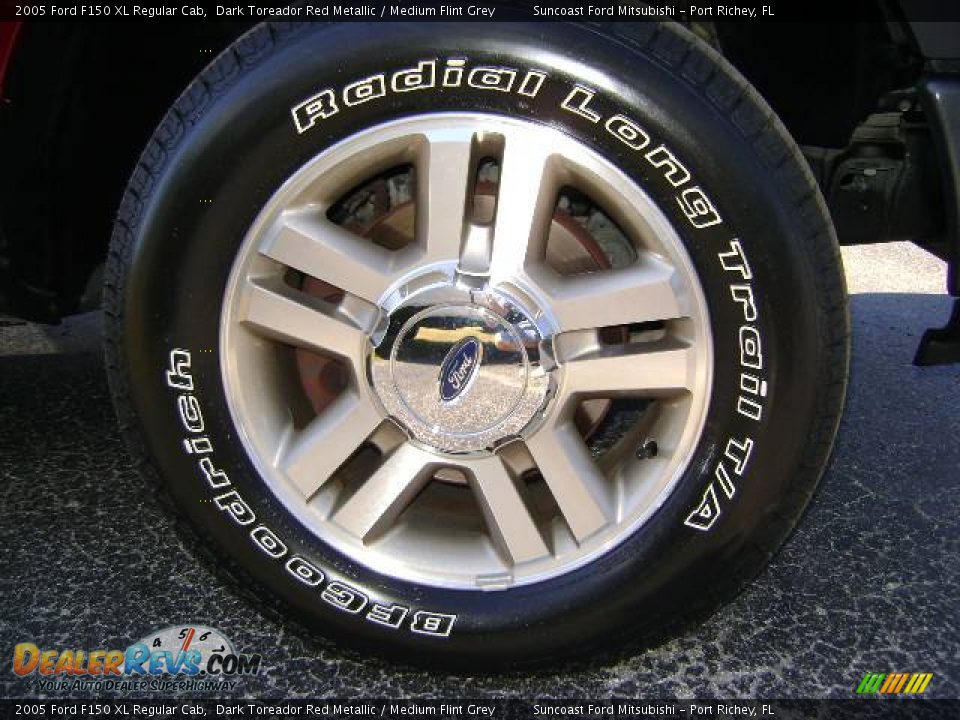 2005 Ford F150 XL Regular Cab Dark Toreador Red Metallic / Medium Flint Grey Photo #11