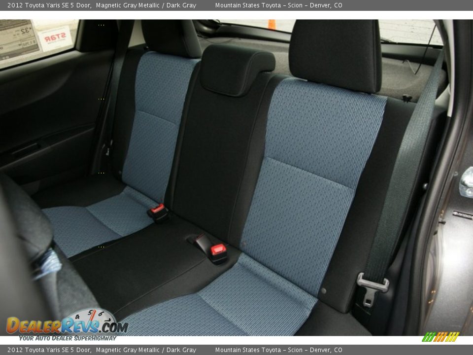 2012 Toyota Yaris SE 5 Door Magnetic Gray Metallic / Dark Gray Photo #7