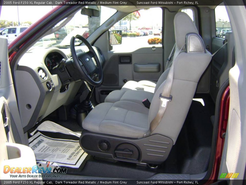 2005 Ford F150 XL Regular Cab Dark Toreador Red Metallic / Medium Flint Grey Photo #14