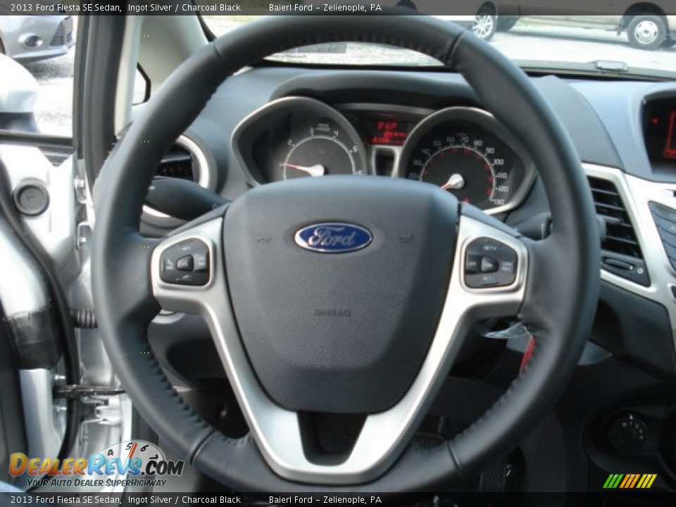 2013 Ford Fiesta SE Sedan Ingot Silver / Charcoal Black Photo #18