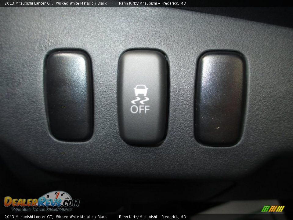 2013 Mitsubishi Lancer GT Wicked White Metallic / Black Photo #11