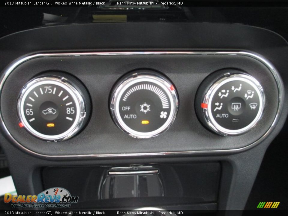 Controls of 2013 Mitsubishi Lancer GT Photo #17