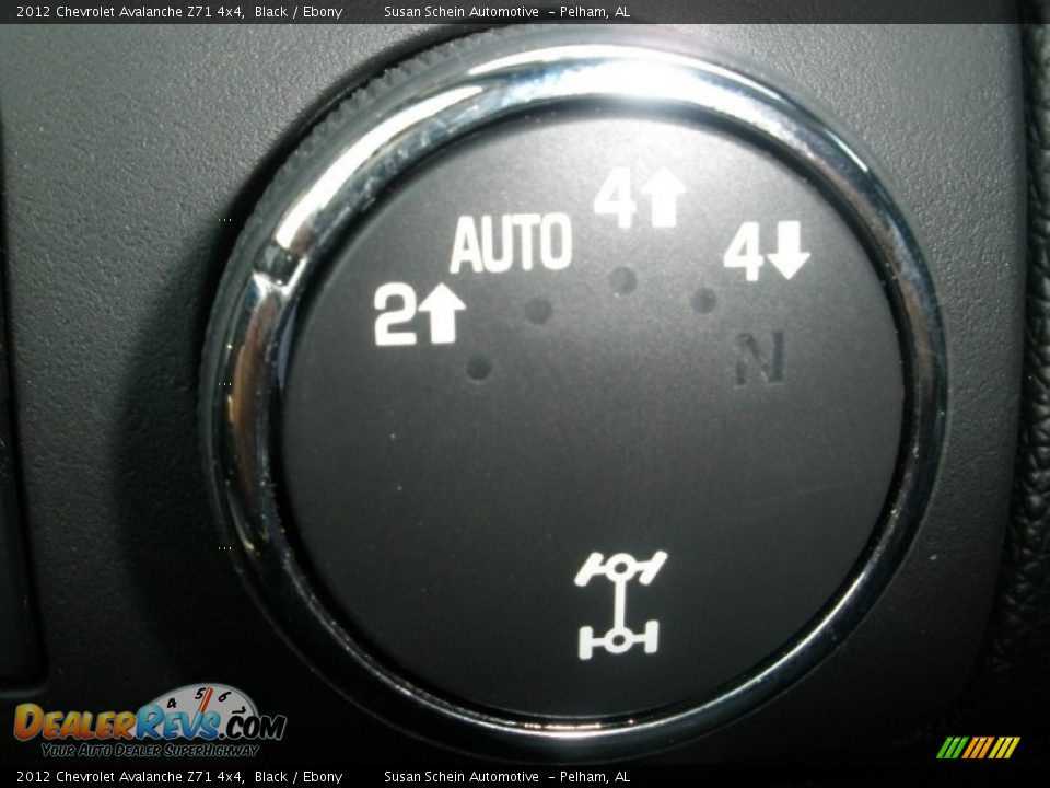 2012 Chevrolet Avalanche Z71 4x4 Black / Ebony Photo #8