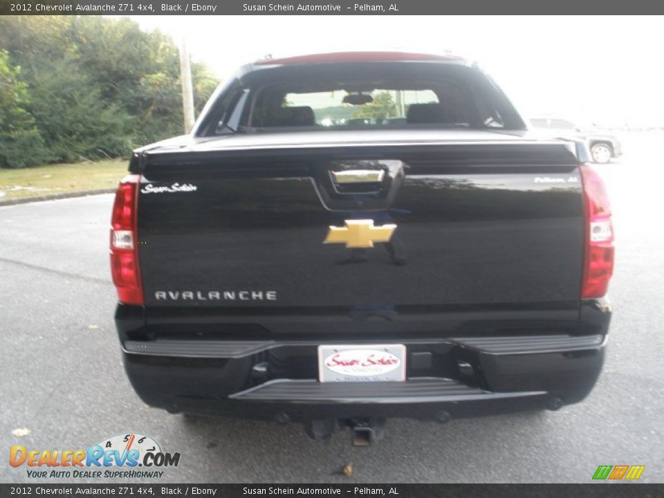 2012 Chevrolet Avalanche Z71 4x4 Black / Ebony Photo #10