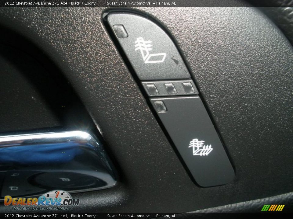 2012 Chevrolet Avalanche Z71 4x4 Black / Ebony Photo #21