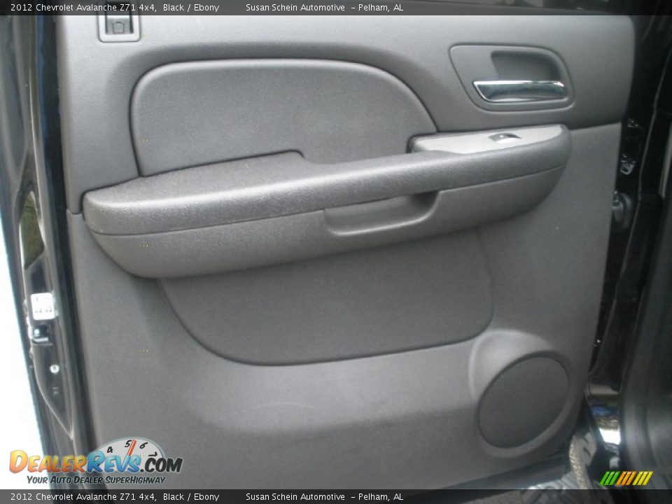 2012 Chevrolet Avalanche Z71 4x4 Black / Ebony Photo #23