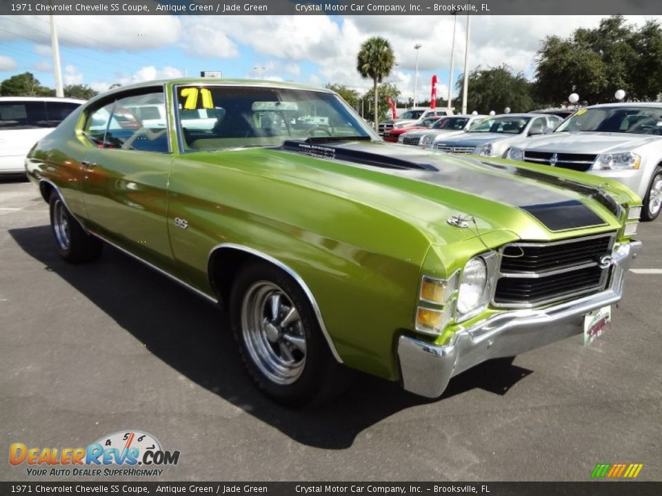 Front 3/4 View of 1971 Chevrolet Chevelle SS Coupe Photo #10