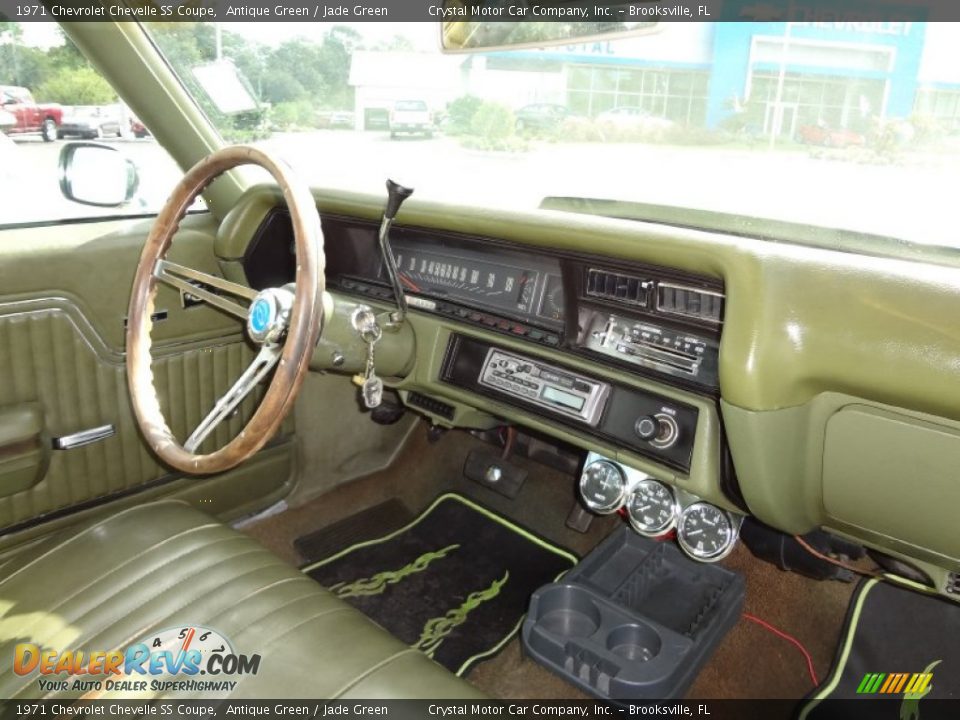 Dashboard of 1971 Chevrolet Chevelle SS Coupe Photo #11