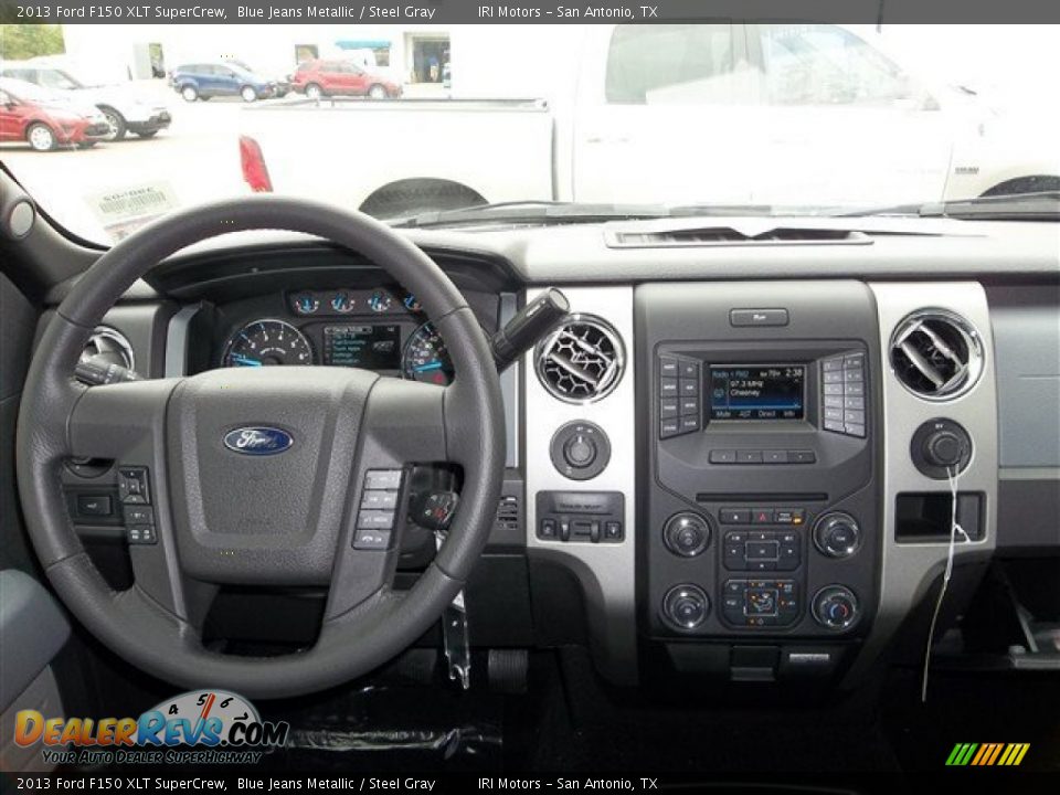 2013 Ford F150 XLT SuperCrew Blue Jeans Metallic / Steel Gray Photo #26