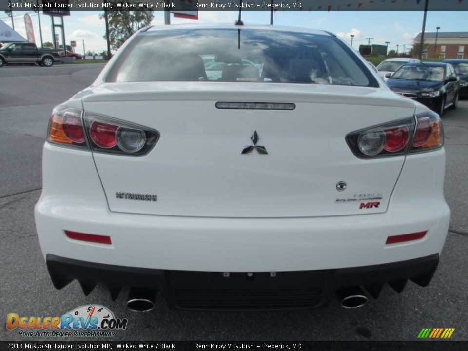 Exhaust of 2013 Mitsubishi Lancer Evolution MR Photo #4