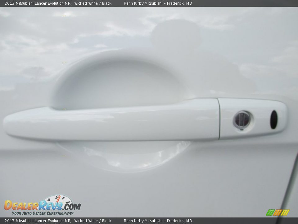 2013 Mitsubishi Lancer Evolution MR Wicked White / Black Photo #11