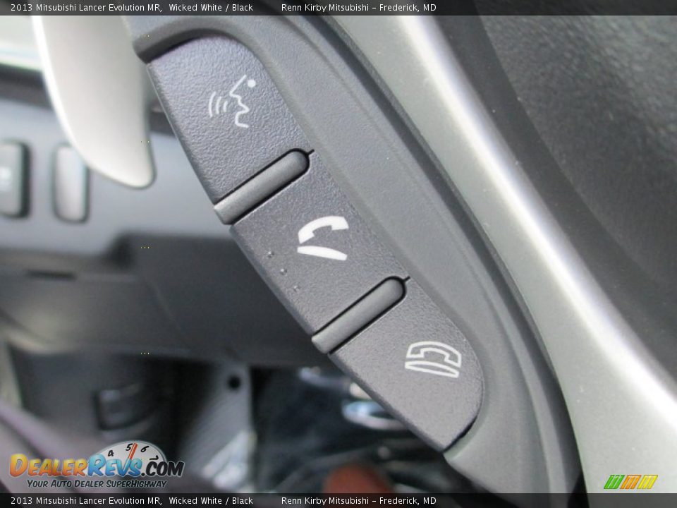 Controls of 2013 Mitsubishi Lancer Evolution MR Photo #16