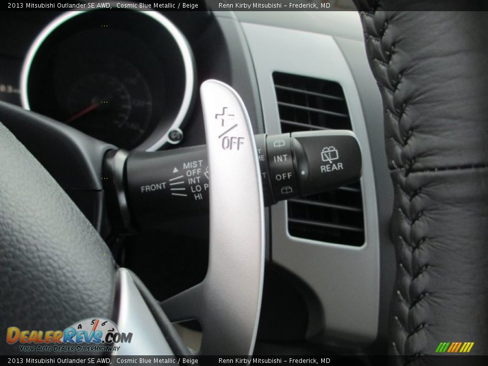 2013 Mitsubishi Outlander SE AWD Shifter Photo #15