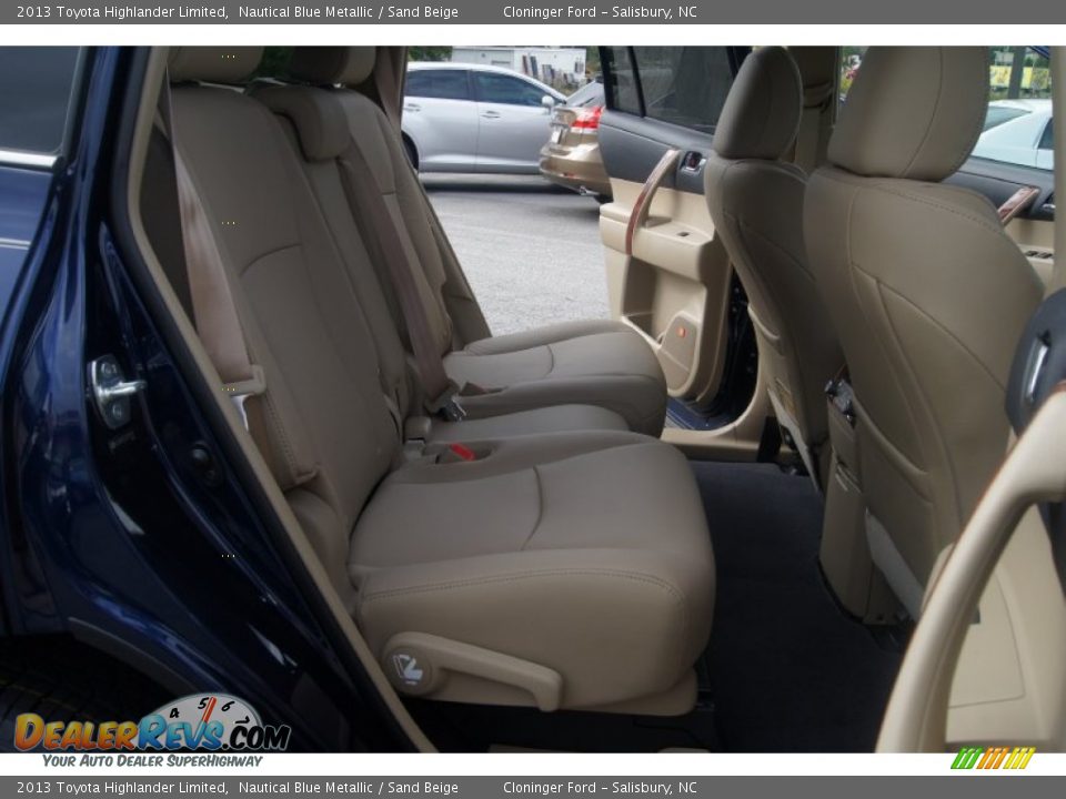 Sand Beige Interior - 2013 Toyota Highlander Limited Photo #17