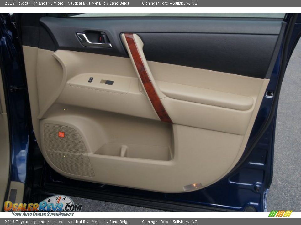 Door Panel of 2013 Toyota Highlander Limited Photo #20
