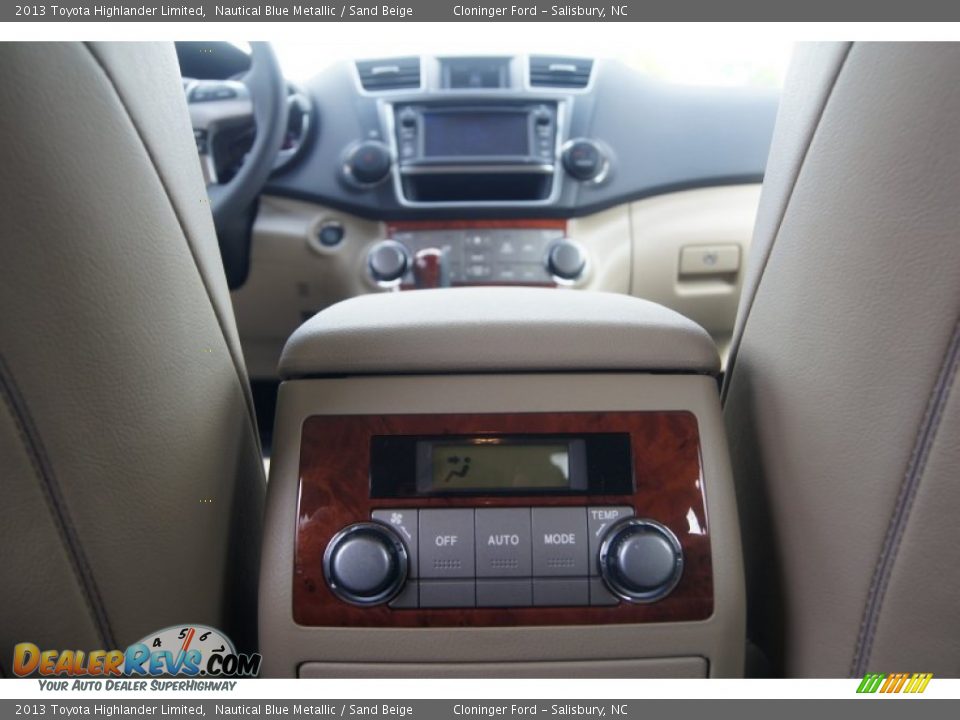 2013 Toyota Highlander Limited Nautical Blue Metallic / Sand Beige Photo #24