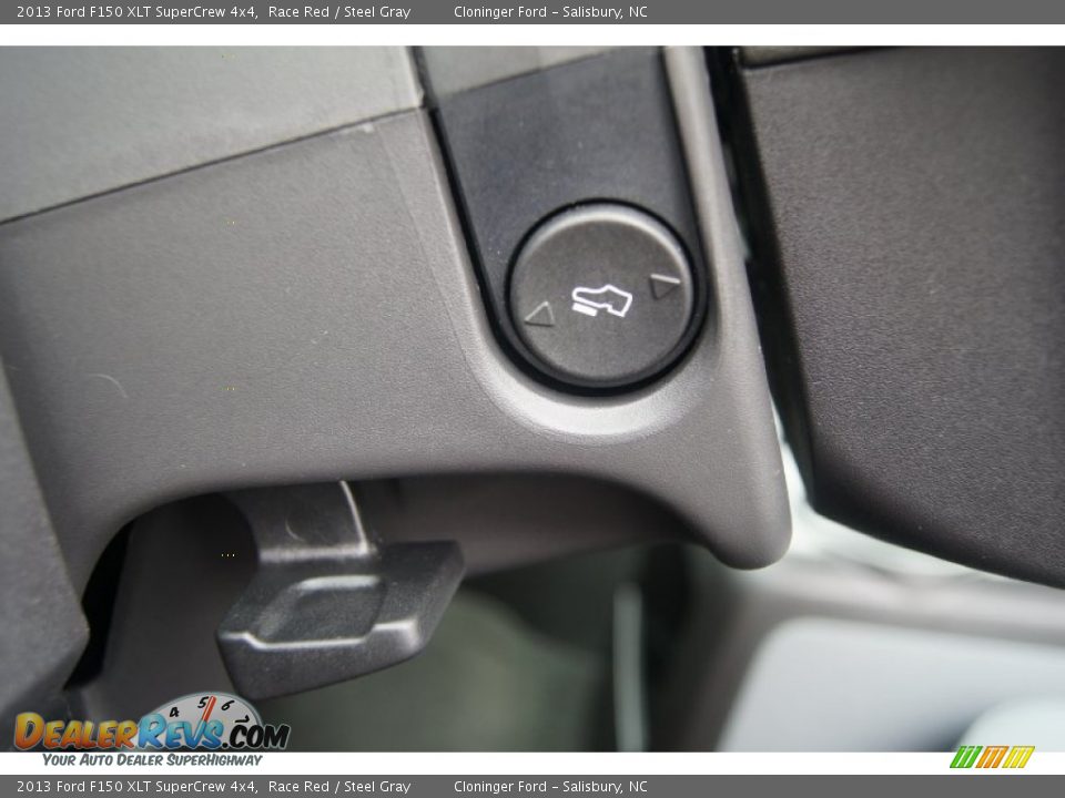 2013 Ford F150 XLT SuperCrew 4x4 Race Red / Steel Gray Photo #27