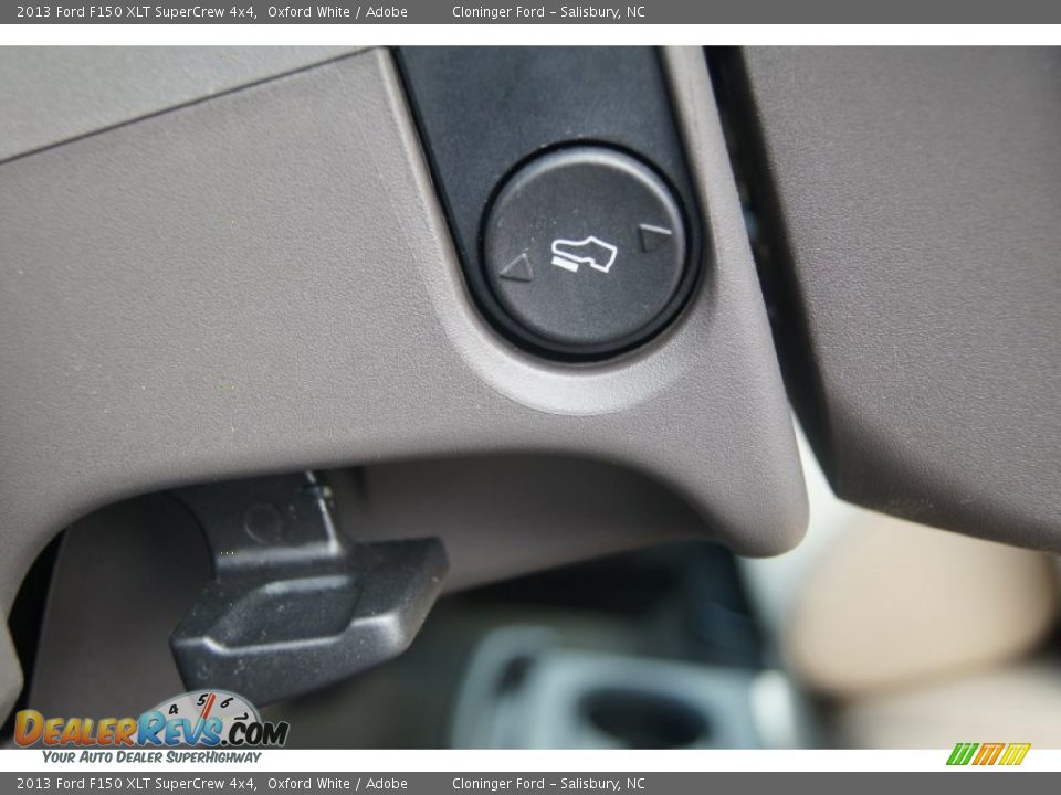 2013 Ford F150 XLT SuperCrew 4x4 Oxford White / Adobe Photo #28