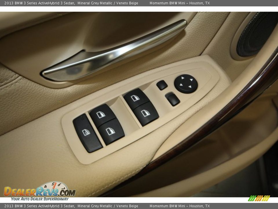 Controls of 2013 BMW 3 Series ActiveHybrid 3 Sedan Photo #14
