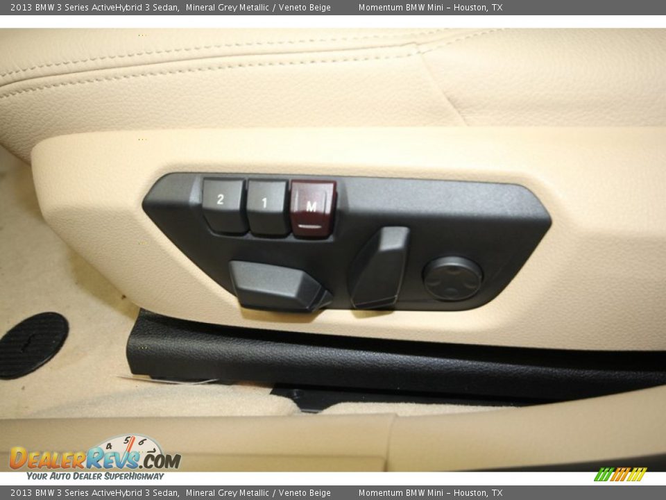 Controls of 2013 BMW 3 Series ActiveHybrid 3 Sedan Photo #16