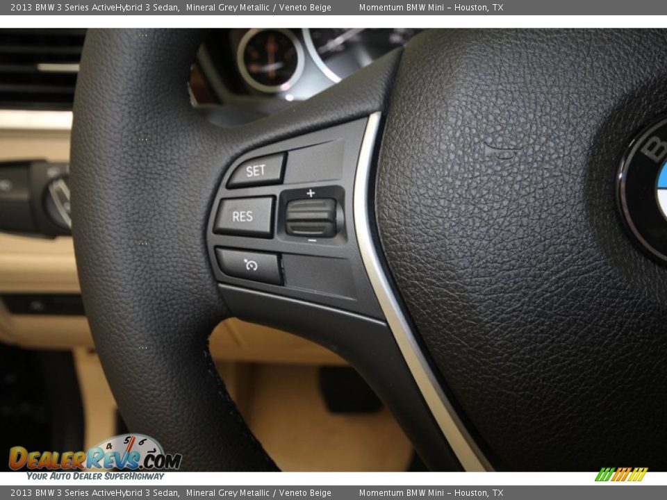 Controls of 2013 BMW 3 Series ActiveHybrid 3 Sedan Photo #24