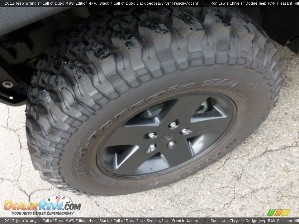 2012 Jeep Wrangler Call of Duty: MW3 Edition 4x4 Black / Call of Duty: Black Sedosa/Silver French-Accent Photo #9