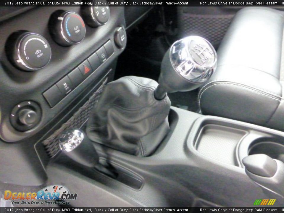 2012 Jeep Wrangler Call of Duty: MW3 Edition 4x4 Shifter Photo #15