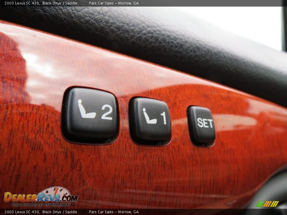 Controls of 2003 Lexus SC 430 Photo #8