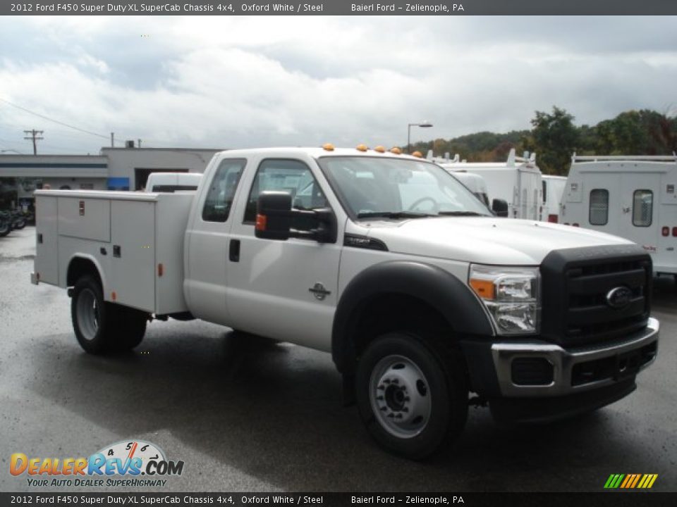 Front 3/4 View of 2012 Ford F450 Super Duty XL SuperCab Chassis 4x4 Photo #2