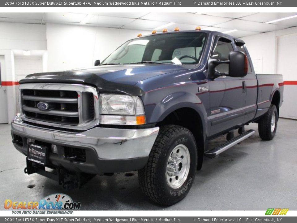 2004 Ford F350 Super Duty XLT SuperCab 4x4 Medium Wedgewood Blue Metallic / Medium Flint Photo #8