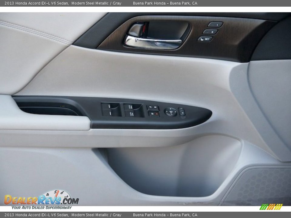 Controls of 2013 Honda Accord EX-L V6 Sedan Photo #8