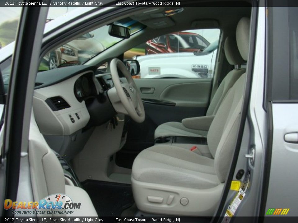 2012 Toyota Sienna LE Silver Sky Metallic / Light Gray Photo #7