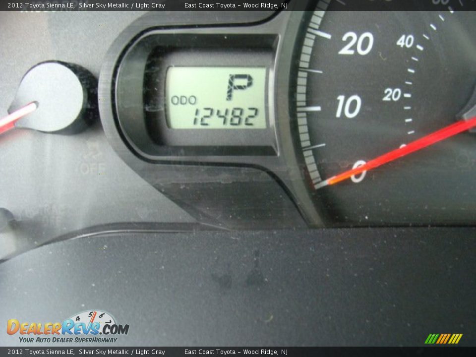 2012 Toyota Sienna LE Silver Sky Metallic / Light Gray Photo #10