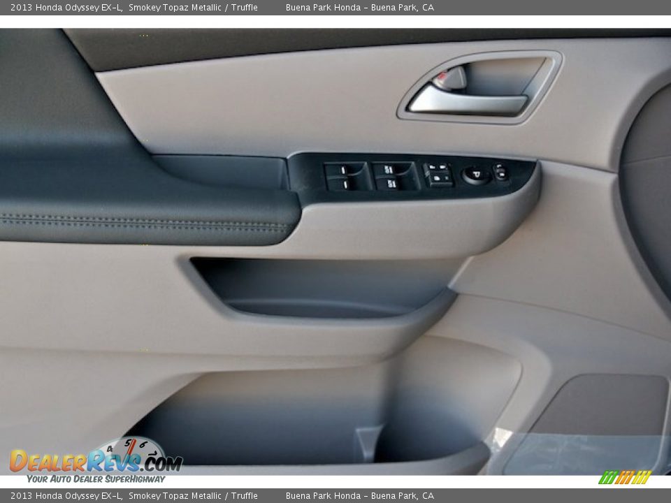 2013 Honda Odyssey EX-L Smokey Topaz Metallic / Truffle Photo #8