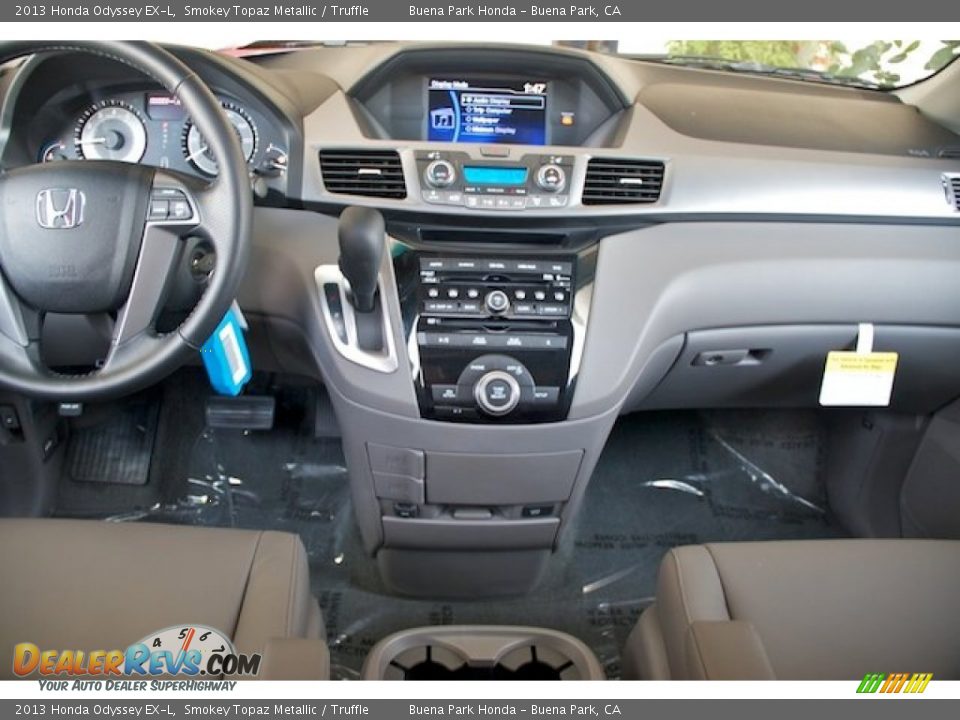 2013 Honda Odyssey EX-L Smokey Topaz Metallic / Truffle Photo #16