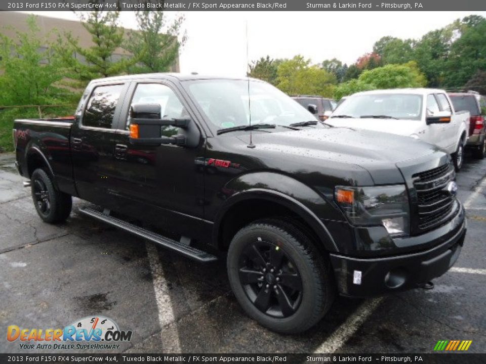 Front 3/4 View of 2013 Ford F150 FX4 SuperCrew 4x4 Photo #1