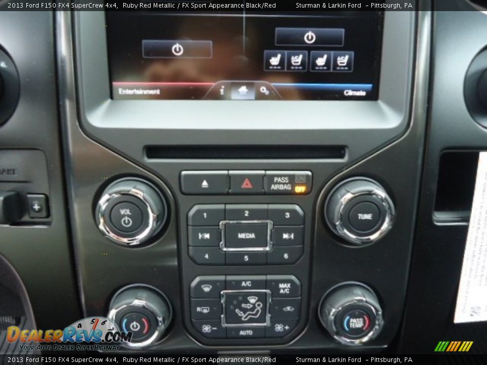 Controls of 2013 Ford F150 FX4 SuperCrew 4x4 Photo #14